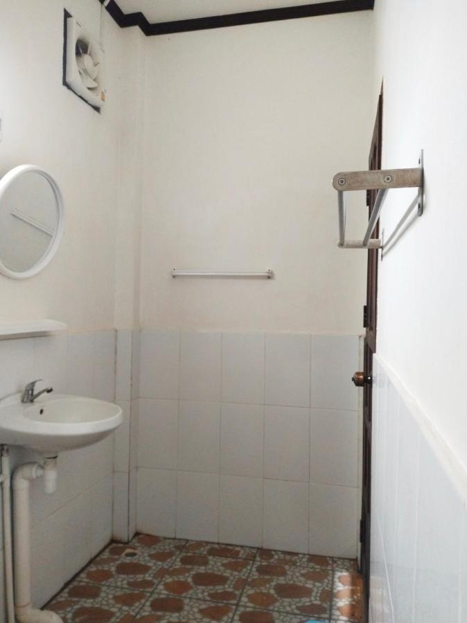 Pdv Guesthouse Muang Ngoi Экстерьер фото